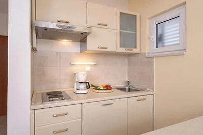 One Bedroom Apartment with Balcony 3