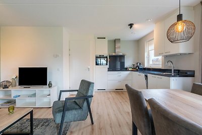 Moderne vakantiewoning in Scherpenisse met...