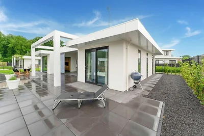 Luxuriöse Villa in der Nähe des Harderbos