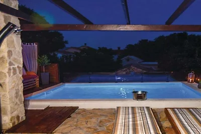 Villa in ZADAR mit Schwimmbecken