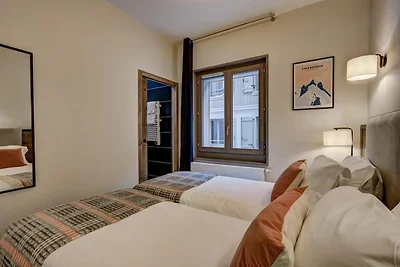 Apartment with Fantastic Balcony close to...