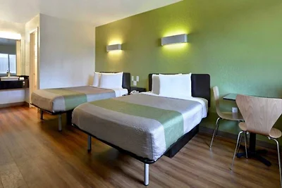 2 tweepersoonsbedden (queensize)