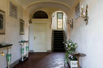 Luxurious Holiday Home in Ghizzano Italy with...