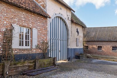 Vierkantshoeve in de prachtige bloesemstreek