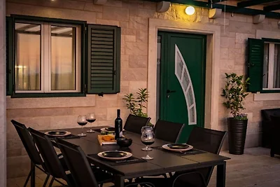 Holiday Home Bračuta- Two Bedroom Holiday Hom...