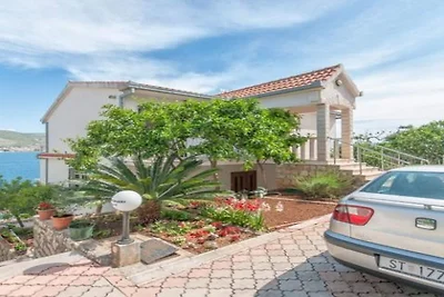 Apartments Marko - Three Bedroom Apartment wi...