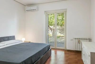 Appartement à Aci Castello avec Parking