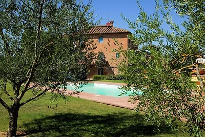 Prachtvolle Villa in Cortona mit Swimmingpool
