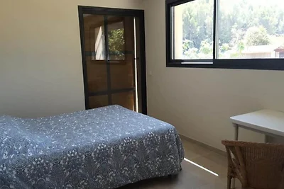 Haus am Fuße der Reben