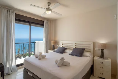 Luxuriöse Maisonette-Wohnung in Torrox Costa