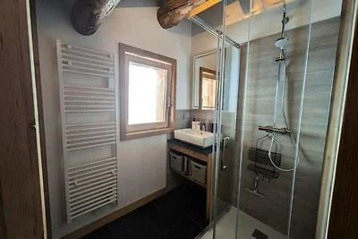 Chalet in Arèches-Beaufort mit Balkon