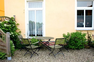Apartament wakacyjny w Waren z basenem