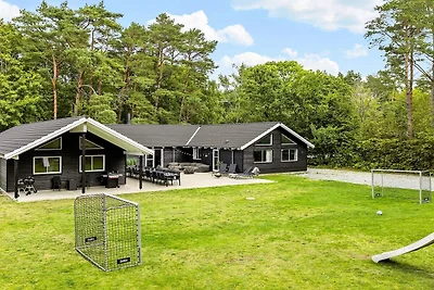24 Personen Ferienhaus in Frederiksværk
