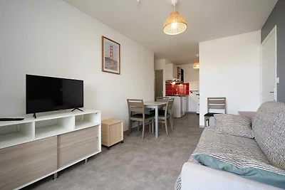 Appartement aan zee met zwembad