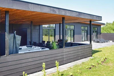 14 persoons vakantie huis in Væggerløse-By...