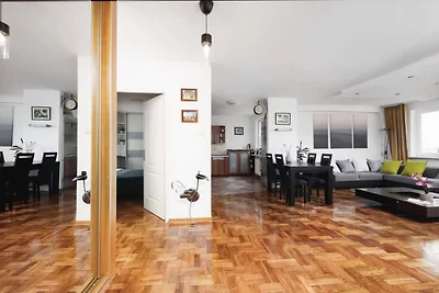 Varsovia Casa cerca del centro