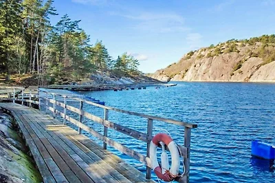 5 Sterne Ferienhaus in Hjälteby