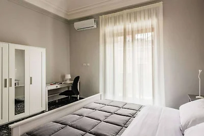 Wohnung in Catania mit Balkon und Parken
