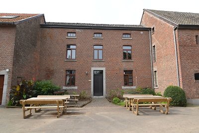 Geräumiges Ferienhaus in Voeren mit Garten