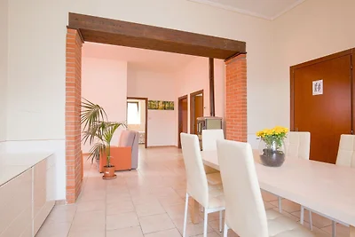 Apartment mit Garten und privatem Pool