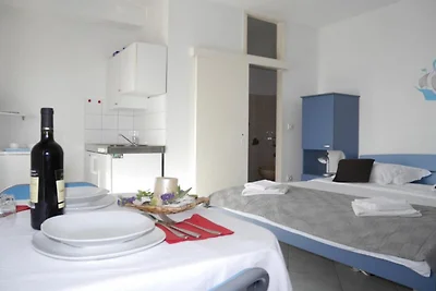 Studio Apartment 2