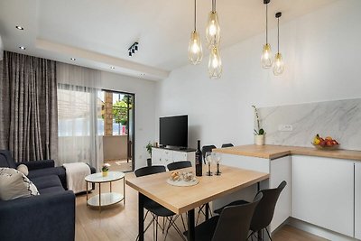 Apartments Tomas- Standard One Bedroom Apartm...