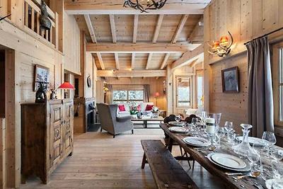 Chalet in Courchevel mit Skizugang und Spa