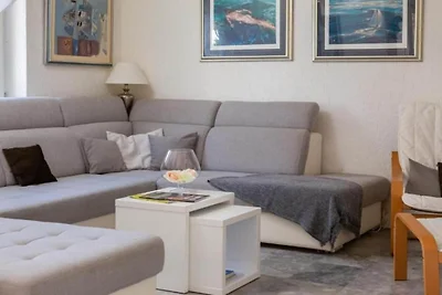 Seafront Six Bedroom Modern Villa with Pool...
