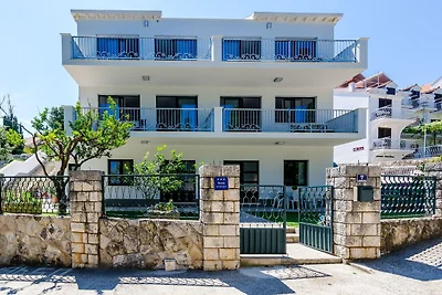 Apartments Garden - One-Bedroom Apartment wit...