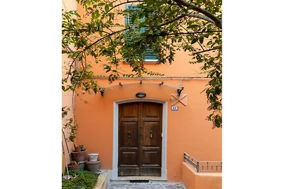Capo di Lucca 10 - White Daisy Apartment