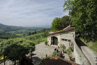 Ferienhaus in Pelago mit Garten