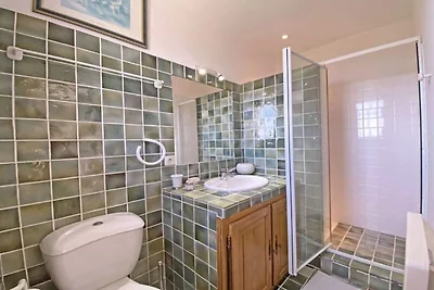 Häuser & Villen für 8 Personen