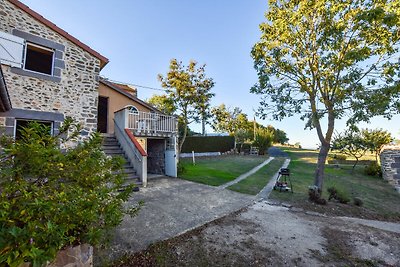 Charmantes Ferienhaus in der Nähe des Waldes