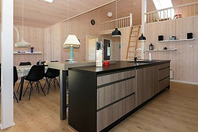 Geräumiges Ferienhaus in Hadsund mit Sauna