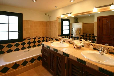 Villa in Andalusiכ met sauna