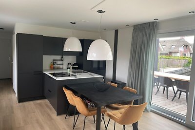 Bellissimo chalet sull'acqua in Frisia