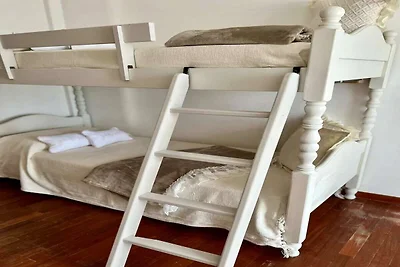 Elegante Villa mit Whirlpool und Aussicht