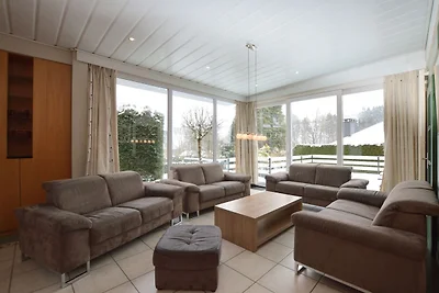 Moderna casa vacanze con sauna a Waimes