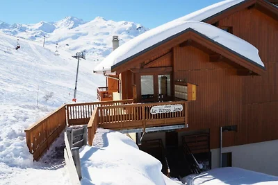 Geräumiges Apartment · Direkter Zugang zur Sk...