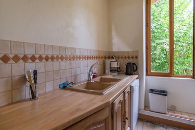 Ferme rustique à Giroux avec terrasse