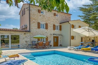 Villa Butterfly