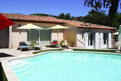 Hübsche und moderne Villa mit Privatpool,...
