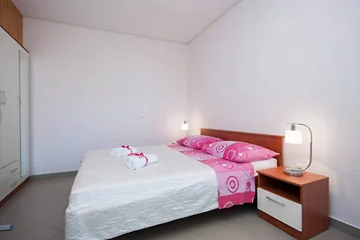 Apartment in Dalmatien mit Gartenblick