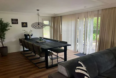 Chalet con terraza al aire libre