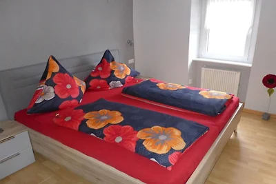 Vakantiehuis in Briedern met zwembad