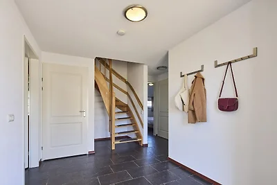 Luxe villa met sauna en stoomdouche in...
