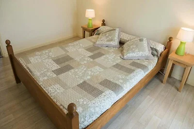 Cottage in Bacon met Wandelpaden dichtbij