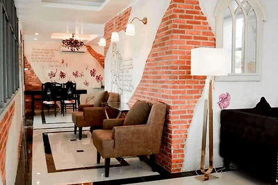 Premier Deluxe-Aufenthalt | Botschaftsviertel