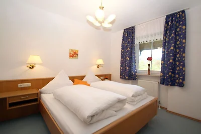 Ferienwohnung mit eigener Terrasse, Garten