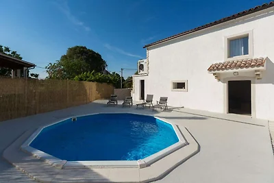Bezaubernde Villa mit privatem Pool